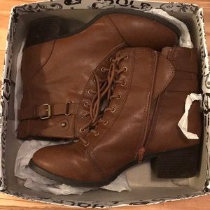 Women’s Size 11 Brash boots